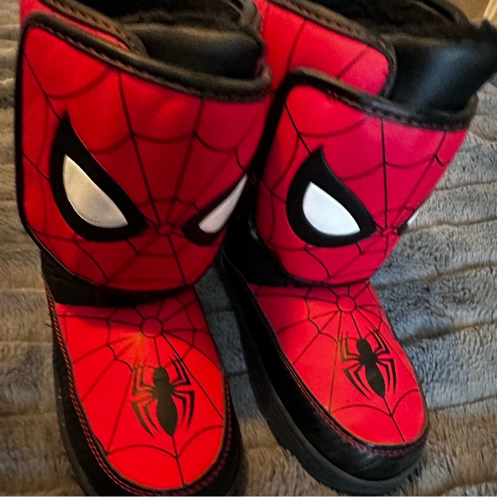 Spiderman kids winter boots